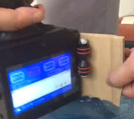 诸城市峰创喷码机 手持喷码机视频